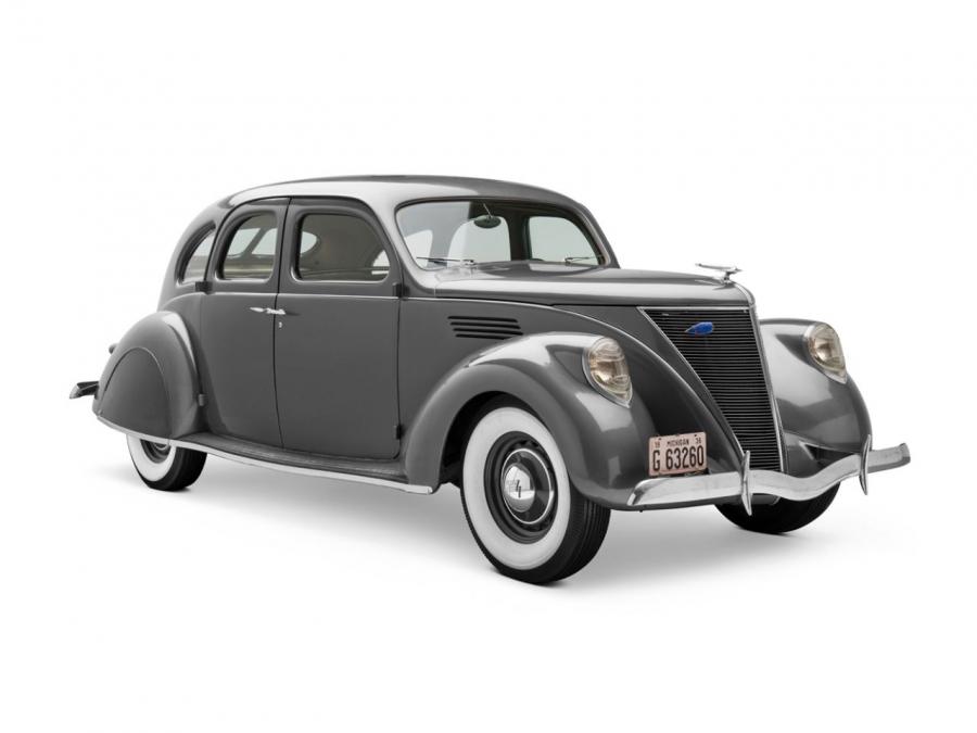  Lincoln Zephyr 4-Door Sedan 1936 года  (фото 6 из 9)